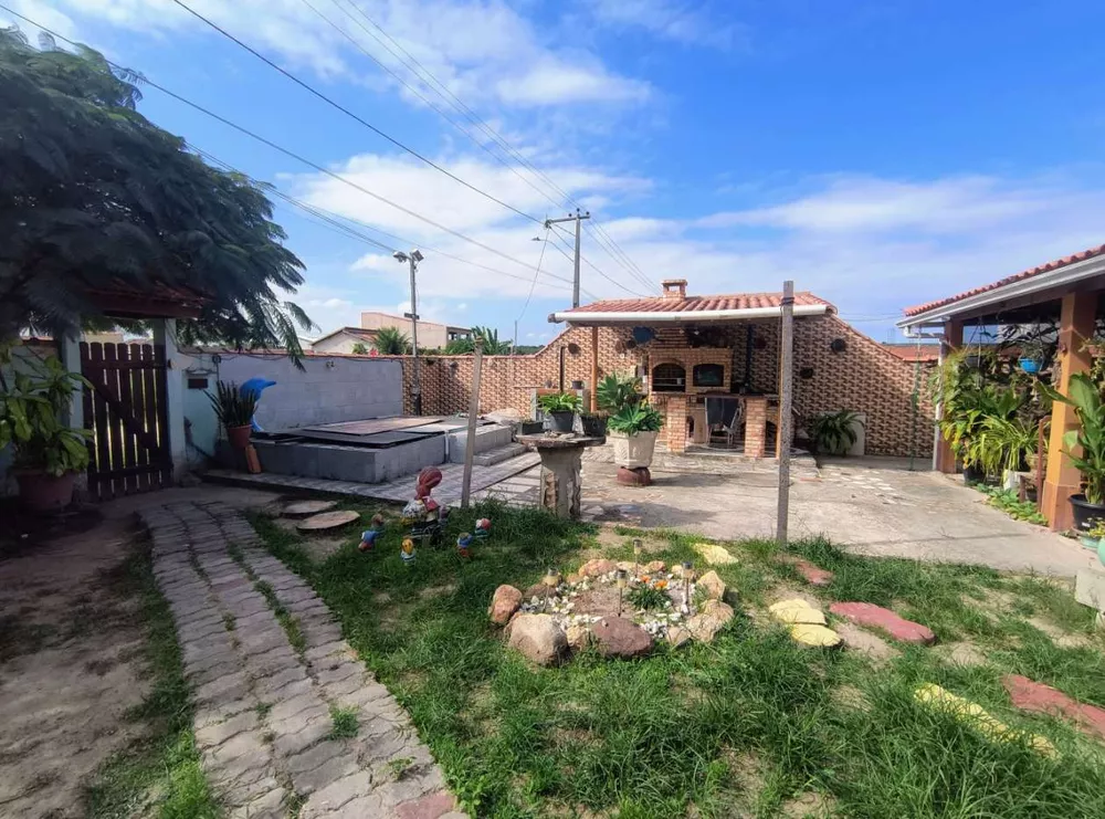 Casa, 2 quartos, 450 m² - Foto 1