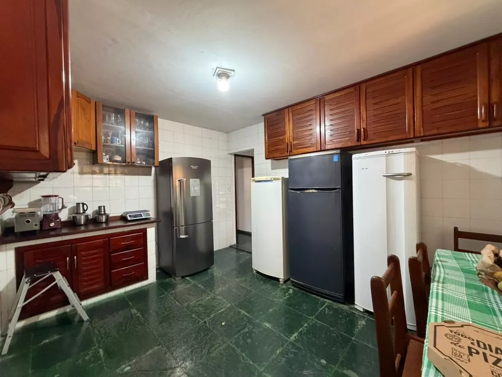 Casa, 4 quartos, 360 m² - Foto 1