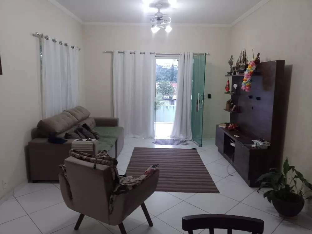 Casa à venda com 3 quartos, 450m² - Foto 3