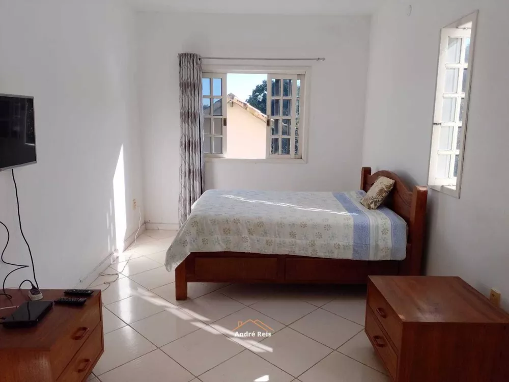 Casa, 4 quartos, 1357 m² - Foto 1