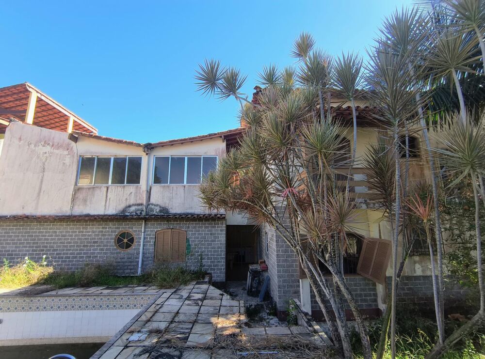 Casa à venda com 6 quartos, 600m² - Foto 9