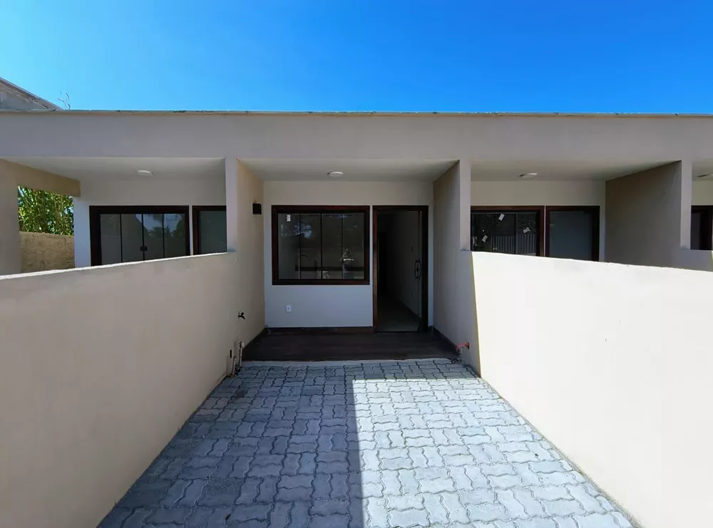 Casa à venda com 1 quarto, 72m² - Foto 1