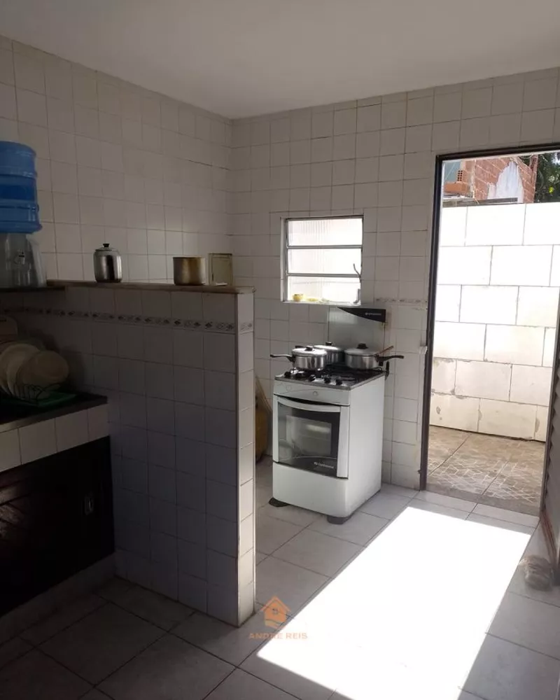 Casa à venda com 2 quartos, 100m² - Foto 4