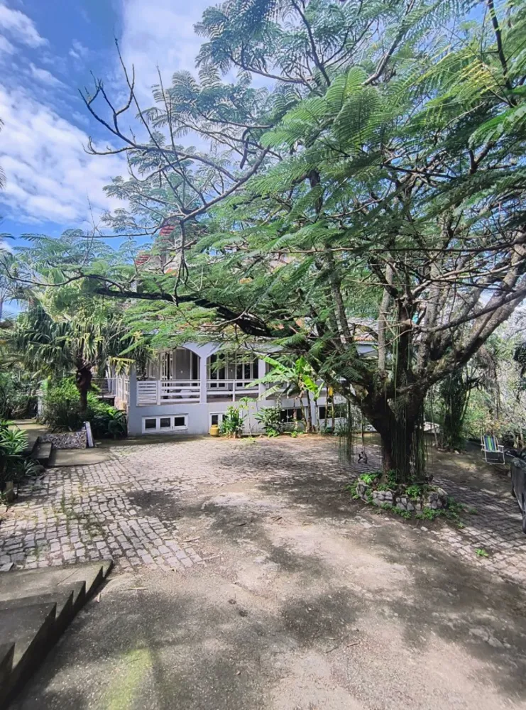 Casa, 6 quartos, 1800 m² - Foto 1