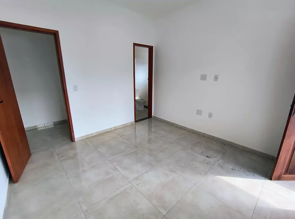 Casa à venda com 3 quartos, 100m² - Foto 7