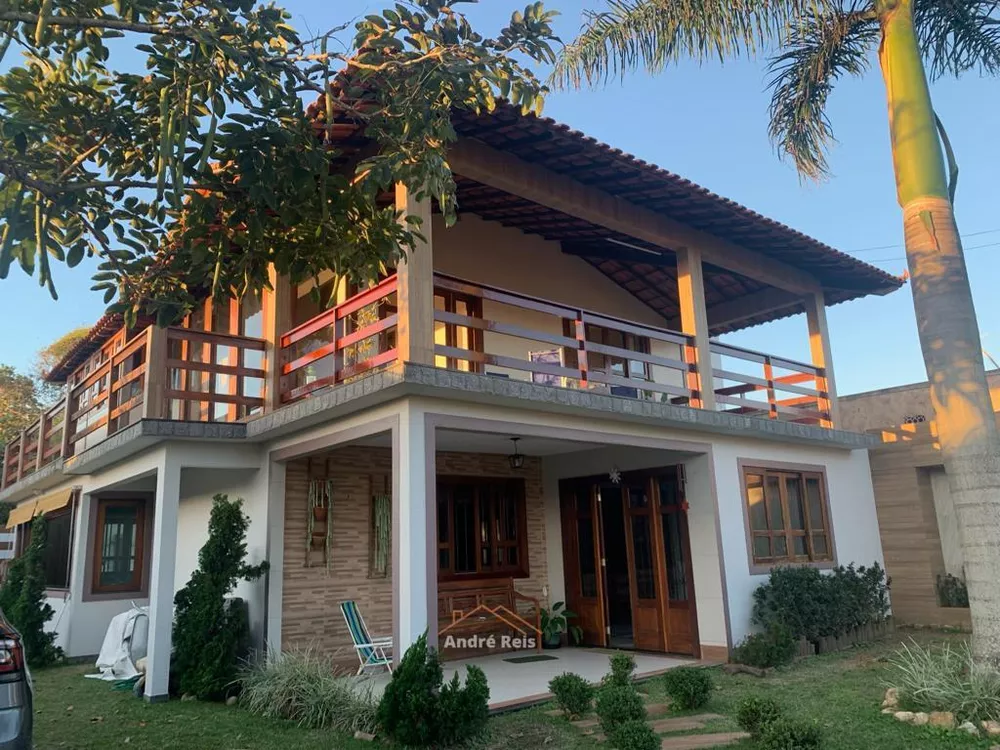 Casa à venda com 3 quartos, 450m² - Foto 1