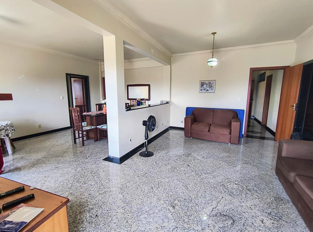 Apartamento à venda com 4 quartos, 291m² - Foto 1