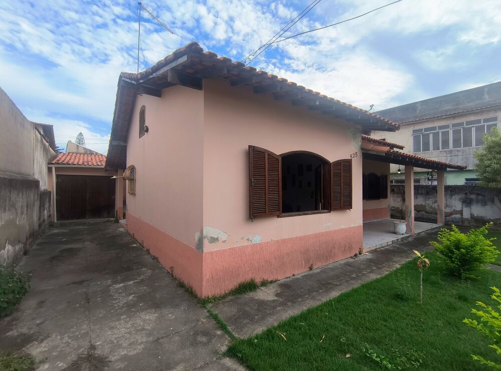 Casa à venda com 2 quartos, 450m² - Foto 2