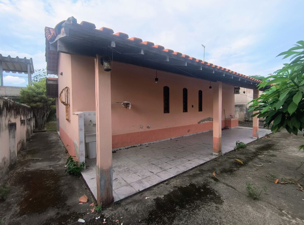 Casa à venda com 2 quartos, 450m² - Foto 4