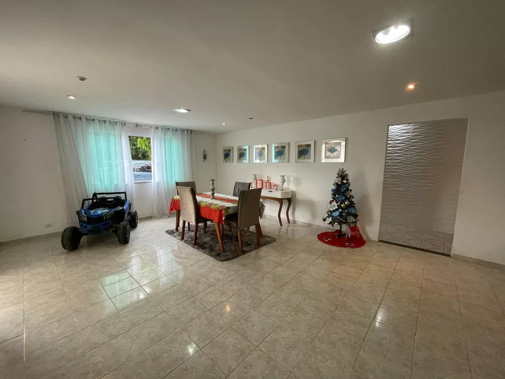 Casa, 4 quartos, 1380 m² - Foto 2