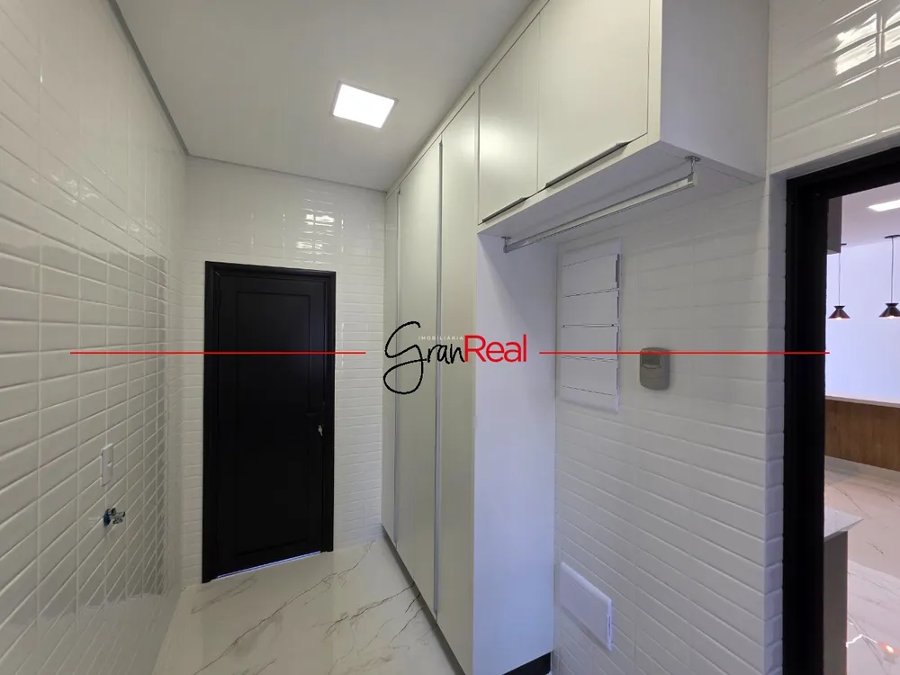 Casa, 4 quartos, 245 m² - Foto 8