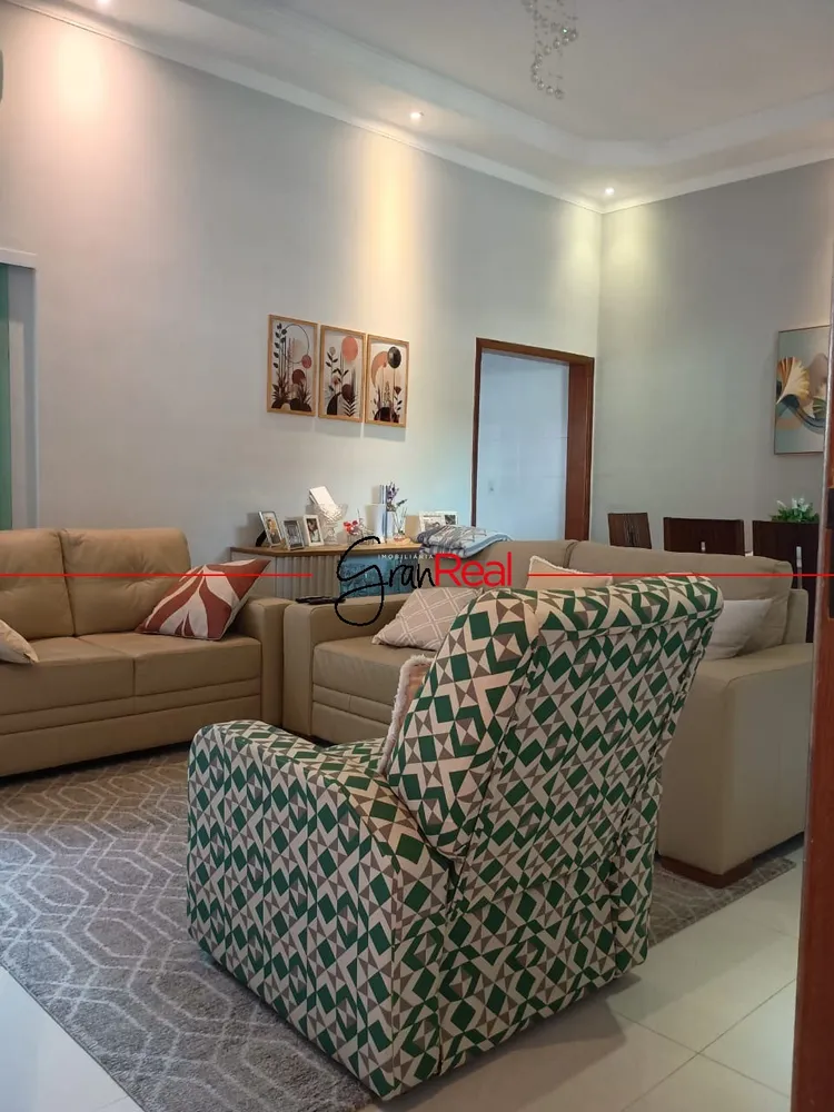 Casa, 3 quartos, 152 m² - Foto 2