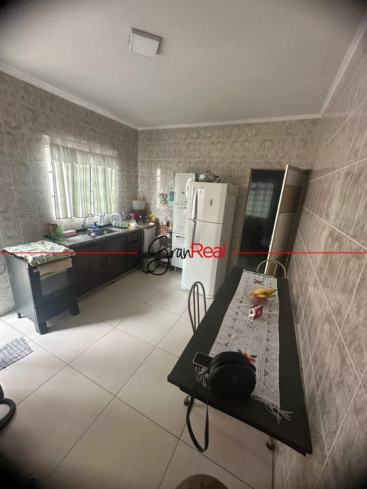 Casa à venda com 2 quartos, 99m² - Foto 3