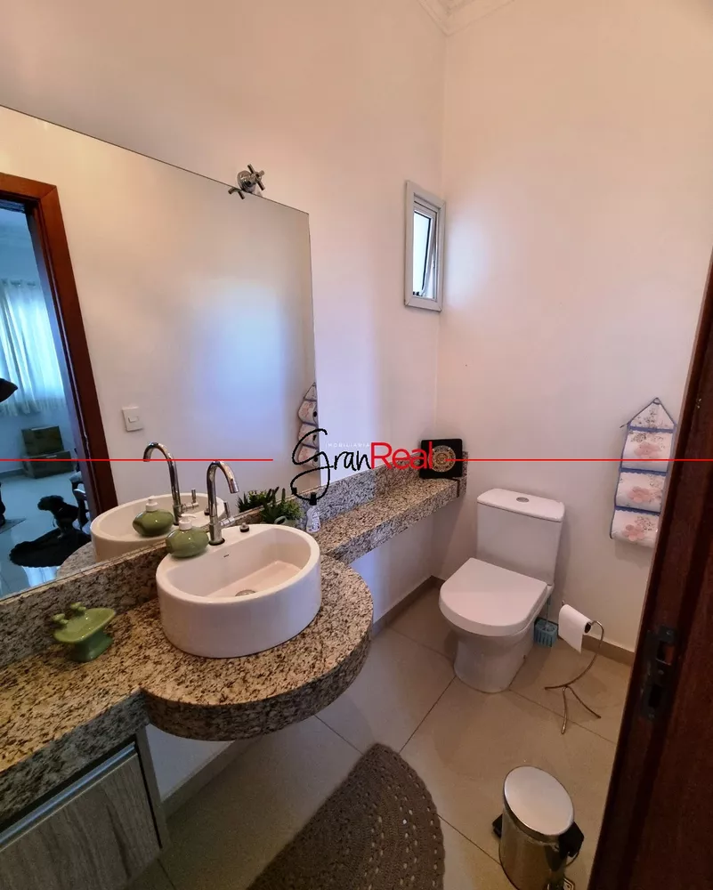 Casa de Condomínio à venda com 4 quartos, 290m² - Foto 3