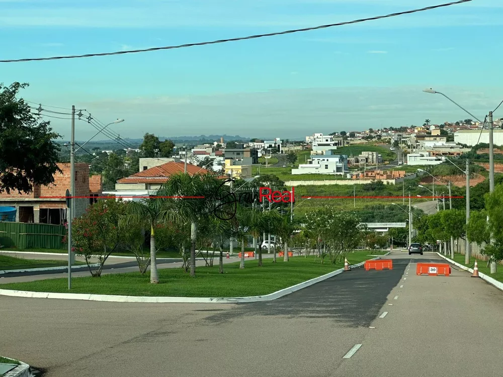 Terreno à venda com 3 quartos, 300m² - Foto 4