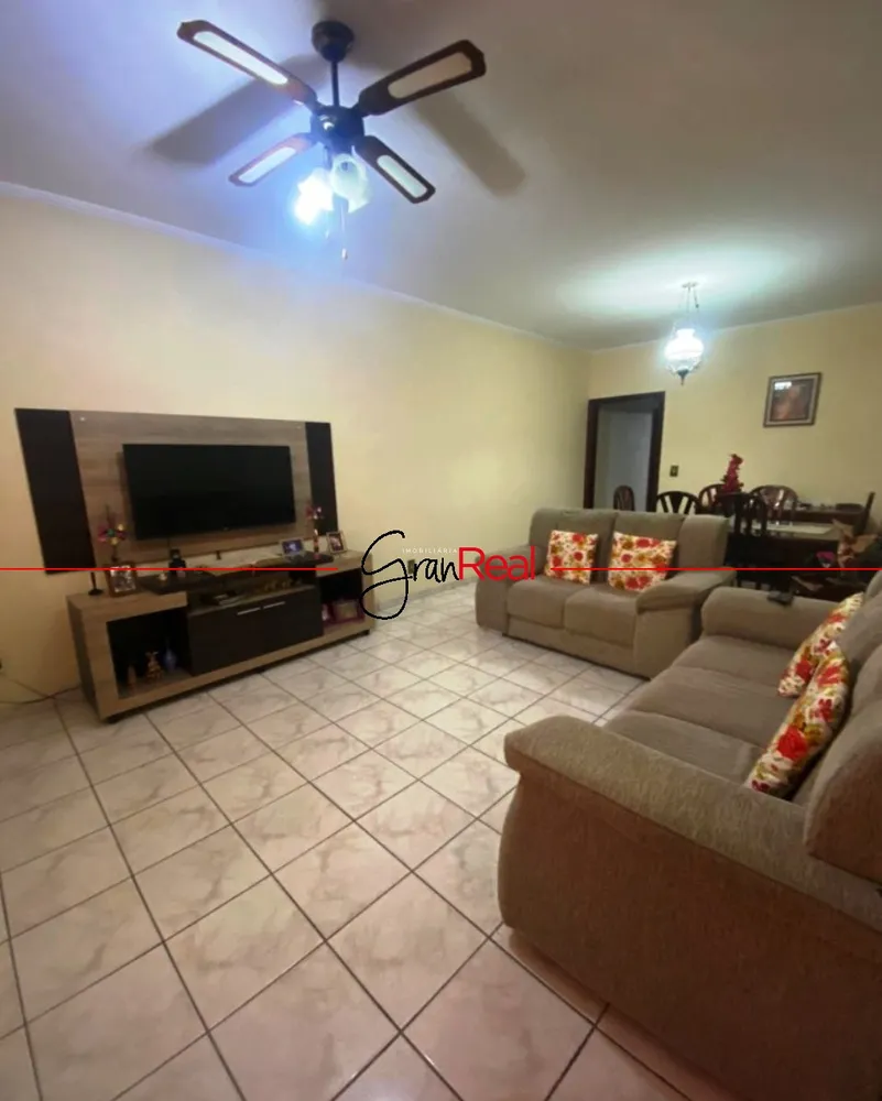Sobrado, 3 quartos, 243 m² - Foto 2