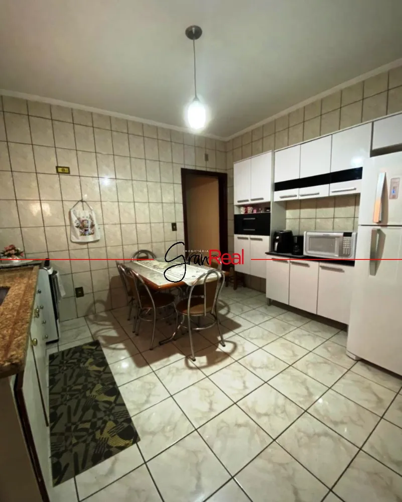 Sobrado, 3 quartos, 243 m² - Foto 5
