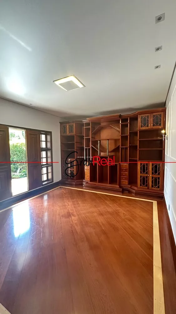 Casa de Condomínio à venda com 5 quartos, 368m² - Foto 1