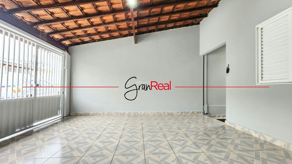 Casa à venda com 2 quartos, 111m² - Foto 1