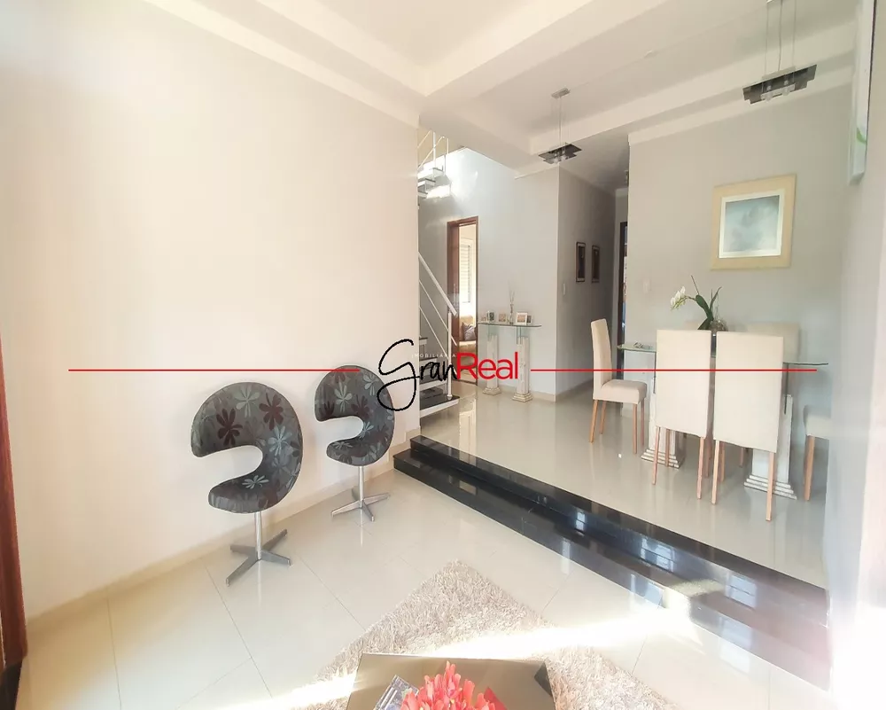 Sobrado à venda com 3 quartos, 240m² - Foto 2