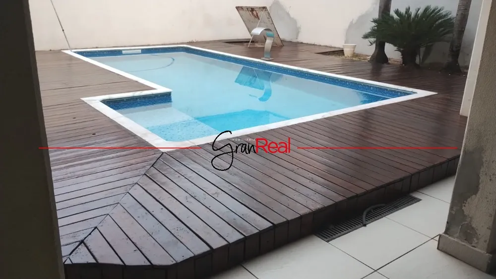 Sobrado, 3 quartos, 249 m² - Foto 1