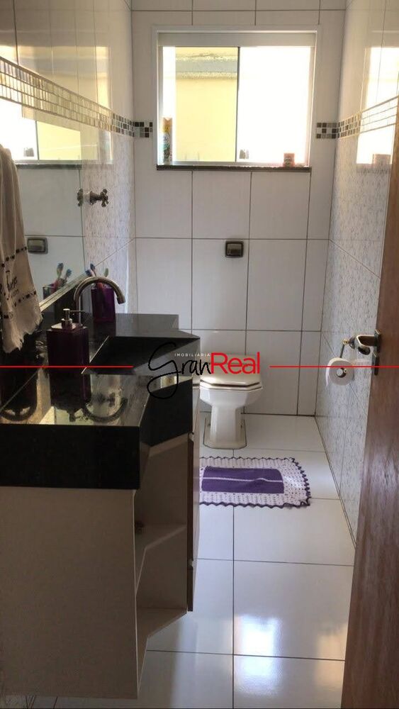Sobrado à venda com 3 quartos, 249m² - Foto 2