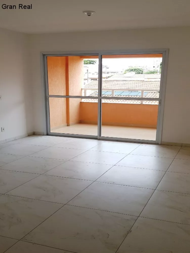 Apartamento à venda com 3 quartos, 82m² - Foto 1