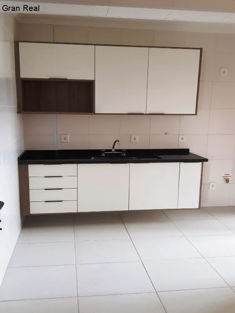 Apartamento à venda com 3 quartos, 82m² - Foto 11