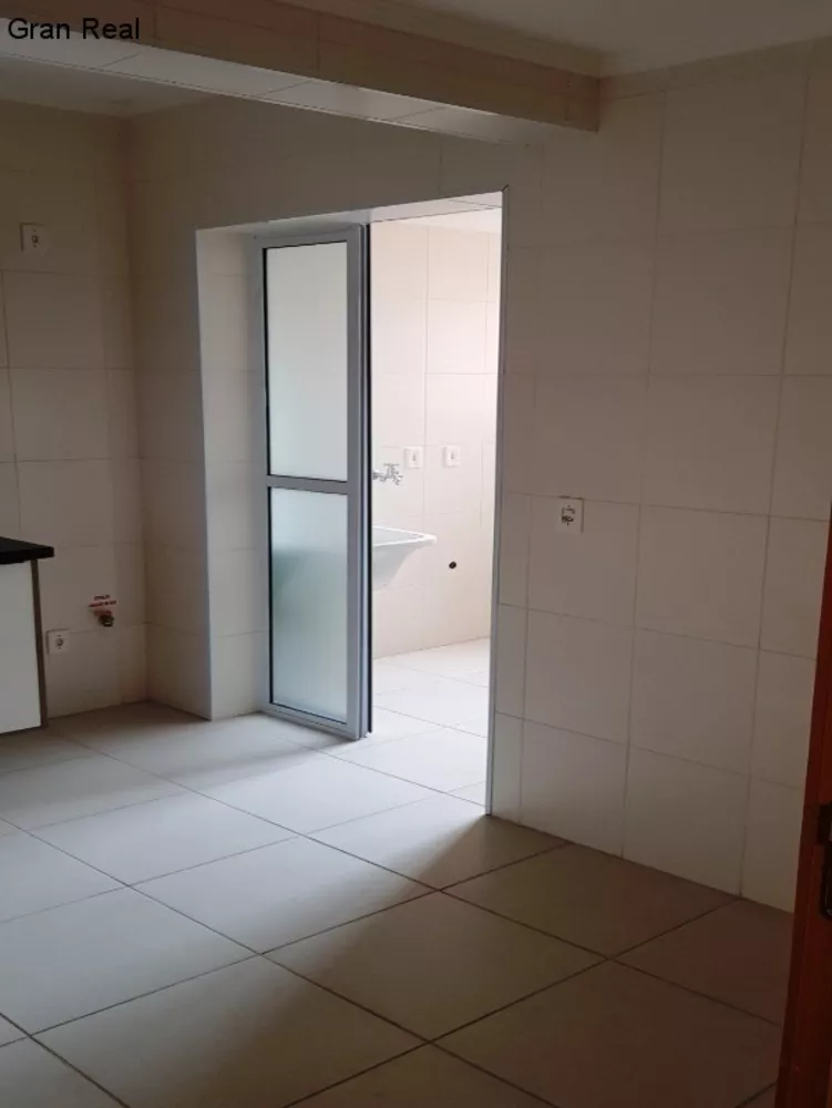 Apartamento à venda com 3 quartos, 82m² - Foto 12