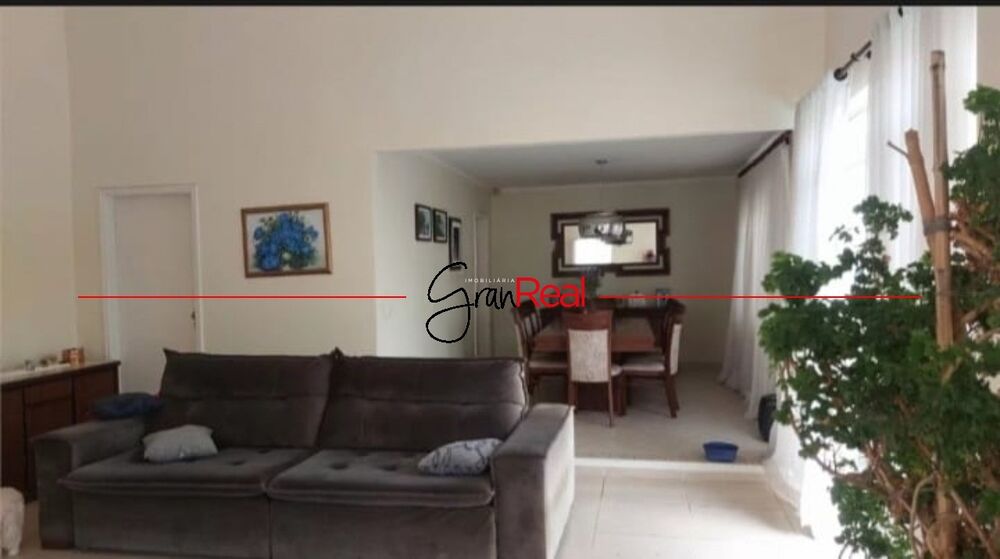 Casa, 3 quartos, 256 m² - Foto 2