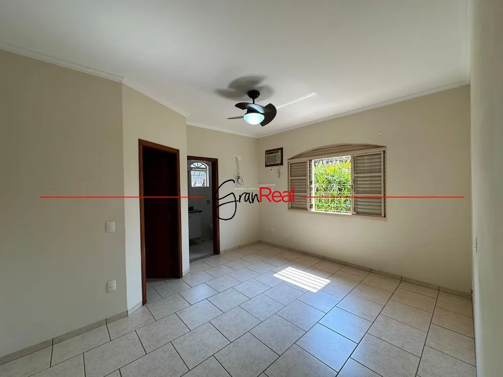 Chácara, 3 quartos, 1022 m² - Foto 11