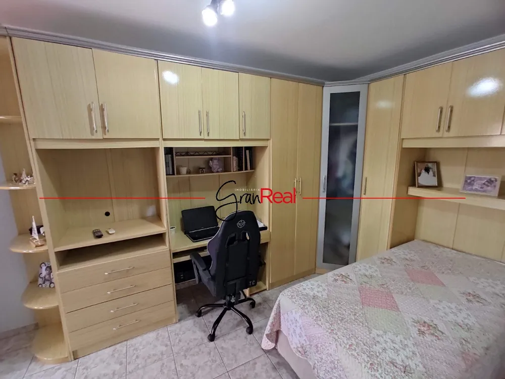 Sobrado, 3 quartos, 222 m² - Foto 2