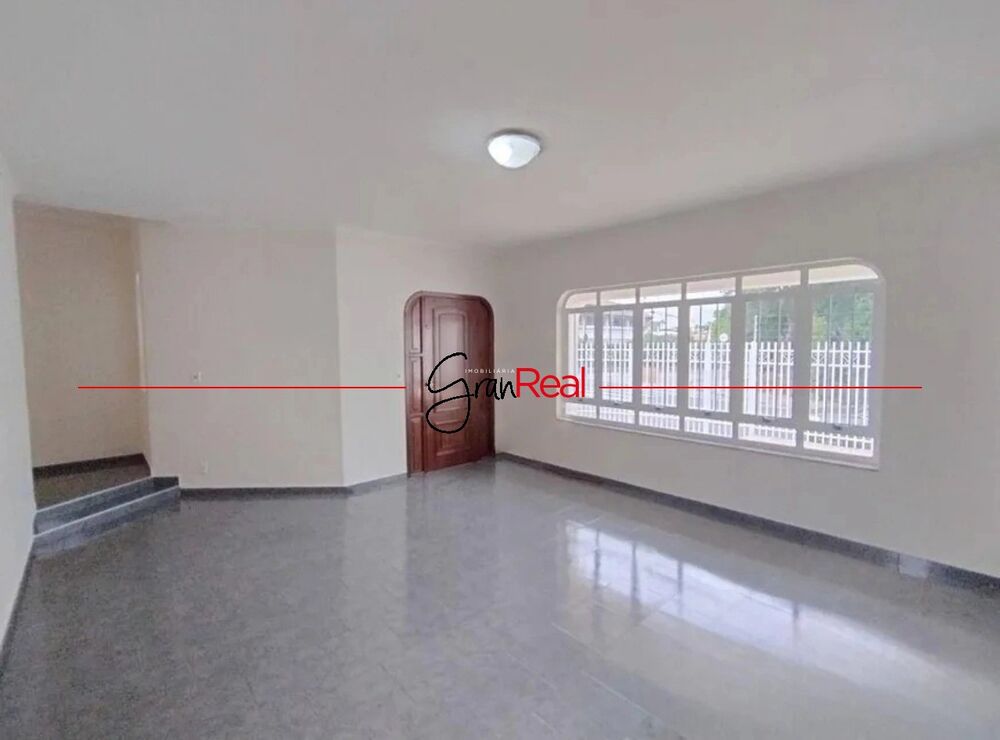 Casa, 3 quartos, 232 m² - Foto 3