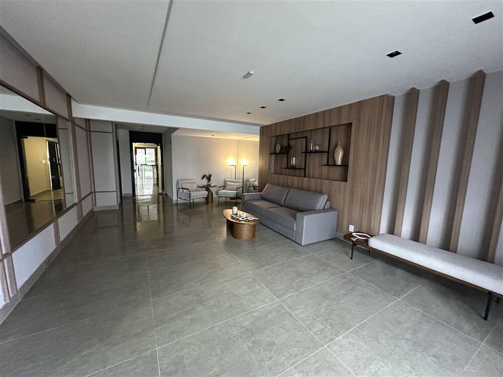 Apartamento à venda com 2 quartos, 65m² - Foto 11