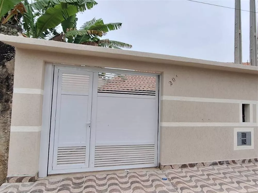 Casa à venda com 3 quartos, 71m² - Foto 1