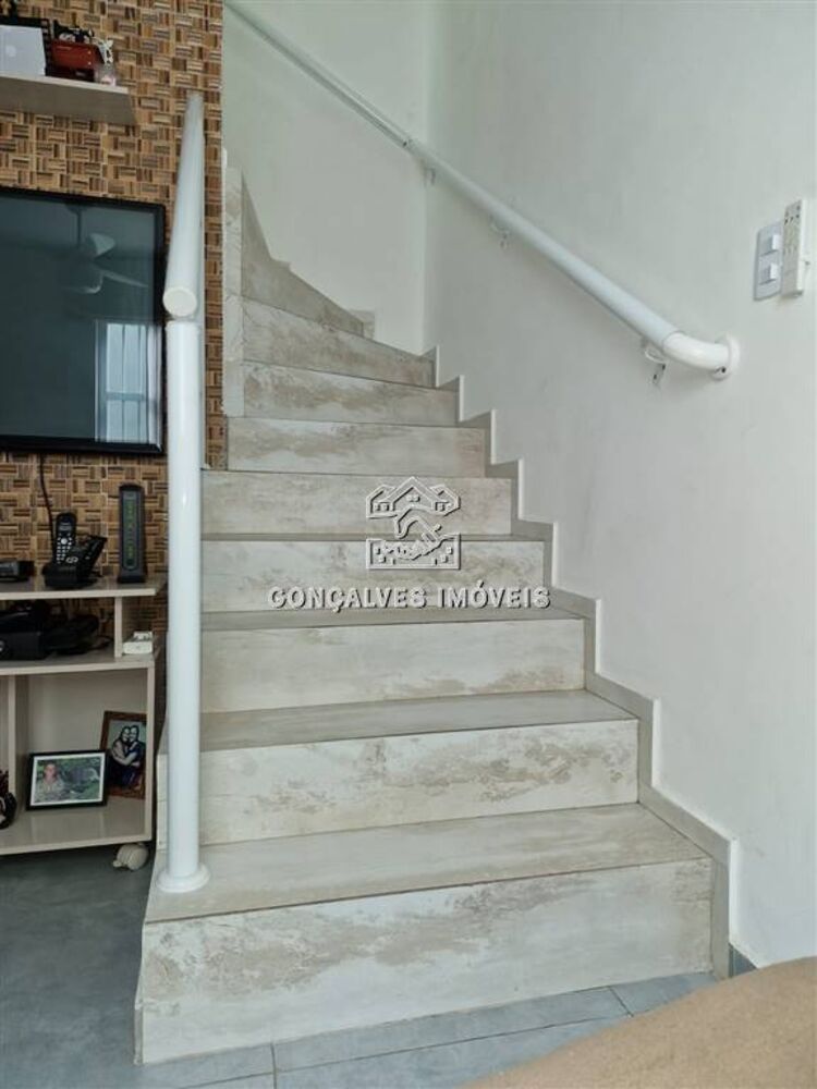 Casa à venda com 2 quartos, 54m² - Foto 7