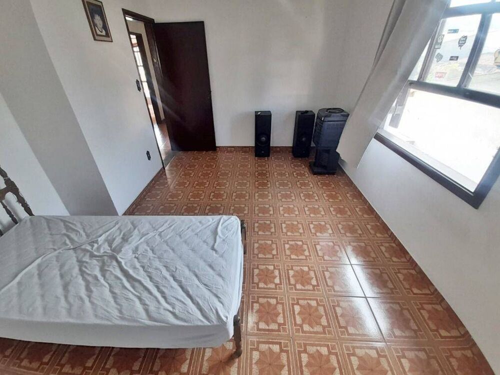 Casa à venda com 3 quartos, 250m² - Foto 13