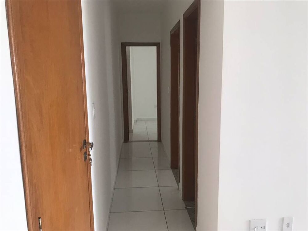 Apartamento à venda com 2 quartos, 80m² - Foto 4