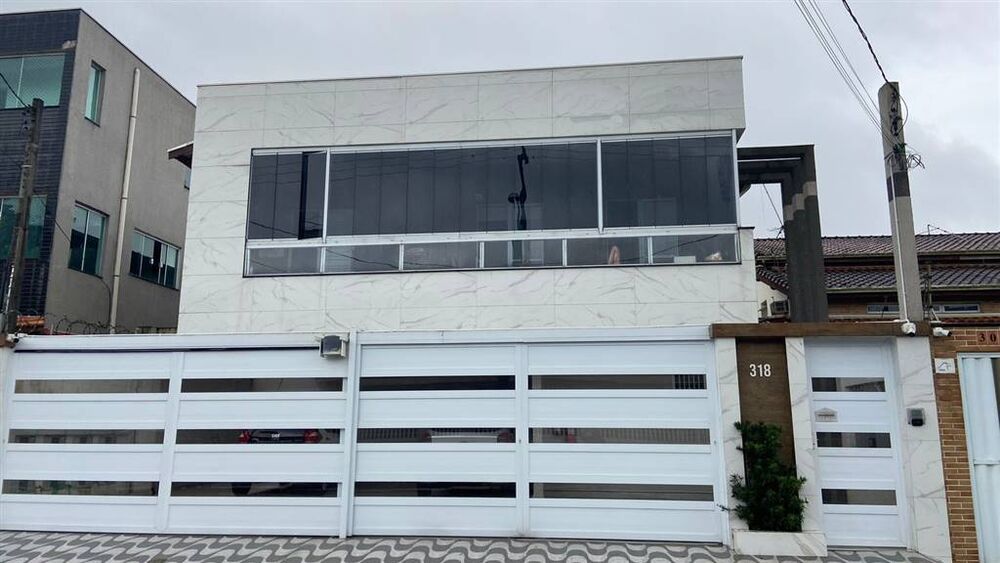 Sobrado à venda com 2 quartos, 52m² - Foto 1