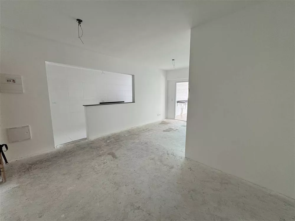 Apartamento à venda com 3 quartos, 113m² - Foto 2