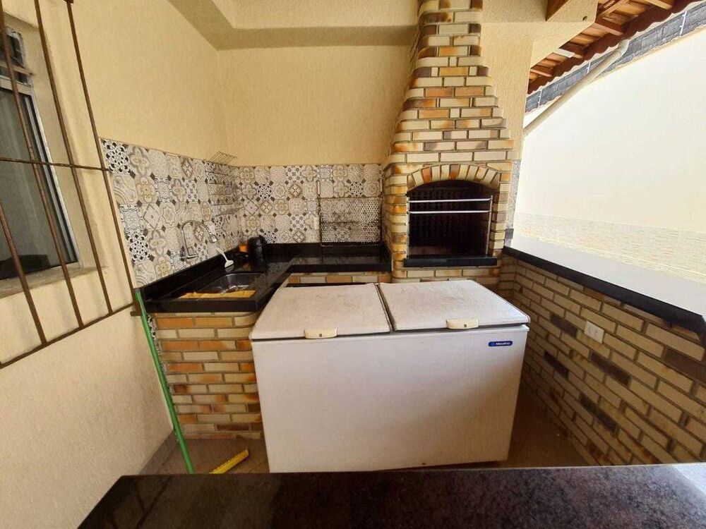 Casa à venda com 2 quartos, 172m² - Foto 8