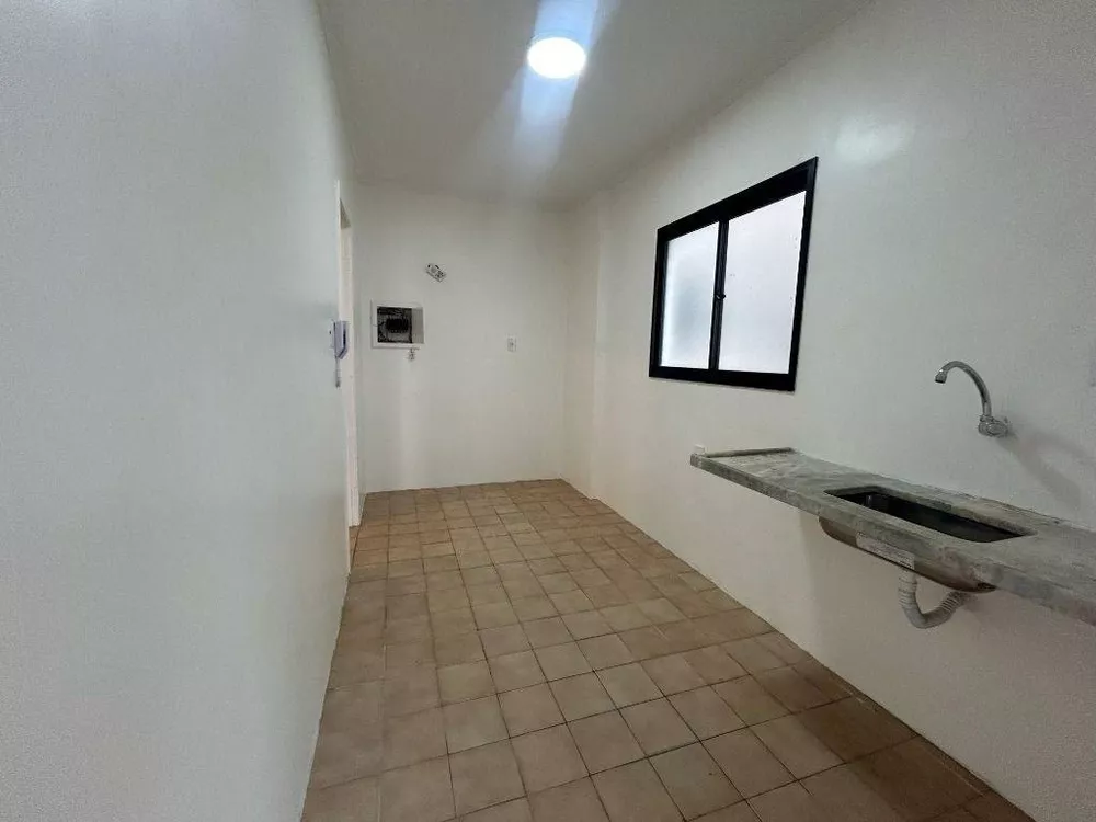 Apartamento para alugar com 2 quartos, 80m² - Foto 4