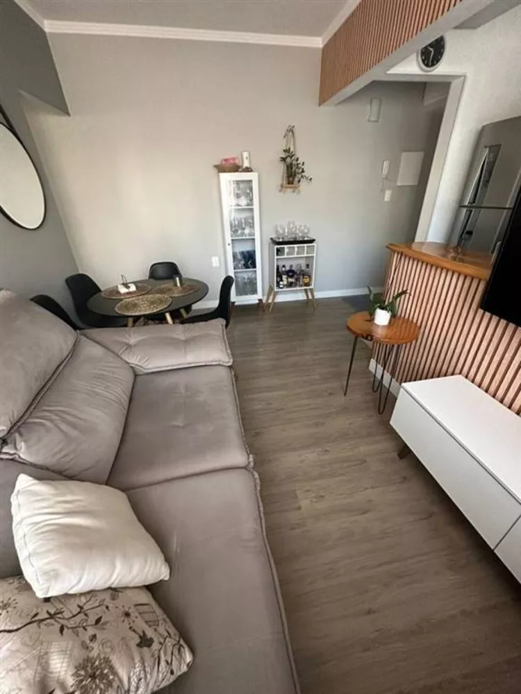 Apartamento à venda com 2 quartos, 61m² - Foto 3