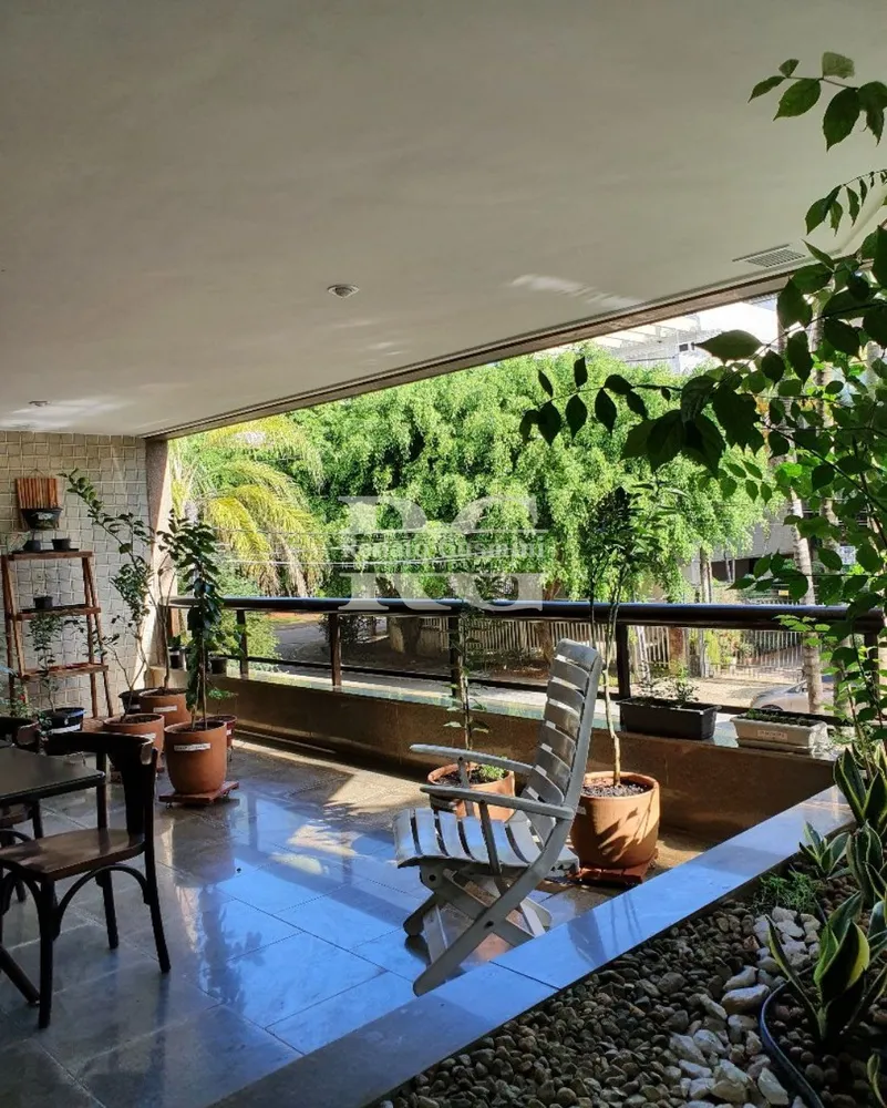 Apartamento, 3 quartos, 175 m² - Foto 1