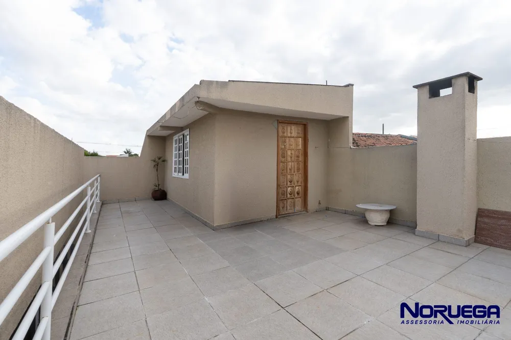 Casa, 3 quartos, 200 m² - Foto 1