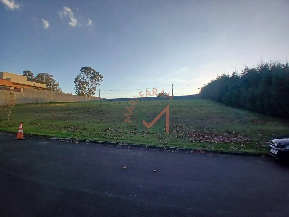 Loteamento e Condomínio, 1000 m² - Foto 1