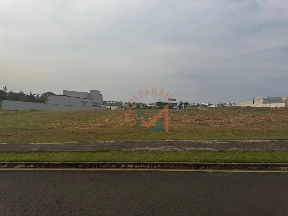 Loteamento e Condomínio, 1000 m² - Foto 1