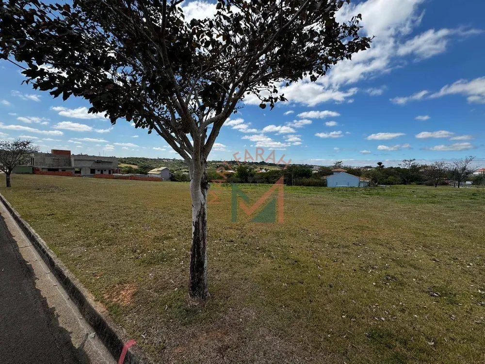 Loteamento e Condomínio, 1100 m² - Foto 1