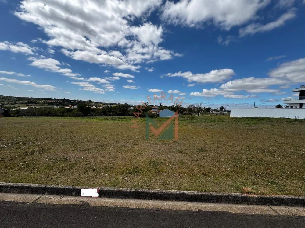 Loteamento e Condomínio, 1100 m² - Foto 1