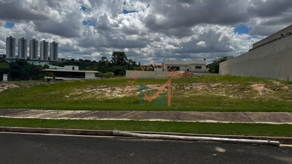 Loteamento e Condomínio, 1279 m² - Foto 1